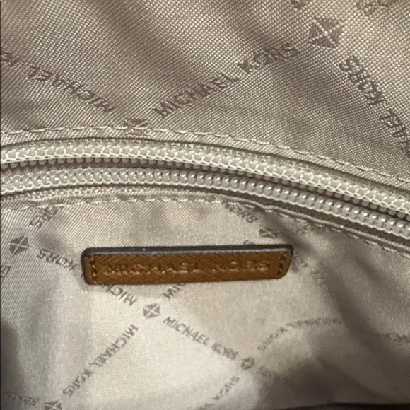 Michael Kors Brown Saffiano Cindy Crossbody - Picture 8 of 11